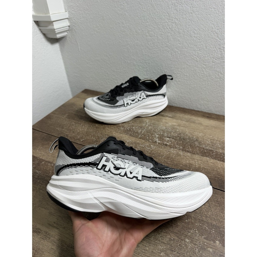 Hoka One One Skyflow Womens Size 10.5D WIDE Running Shoes 1155118 BWHT Black